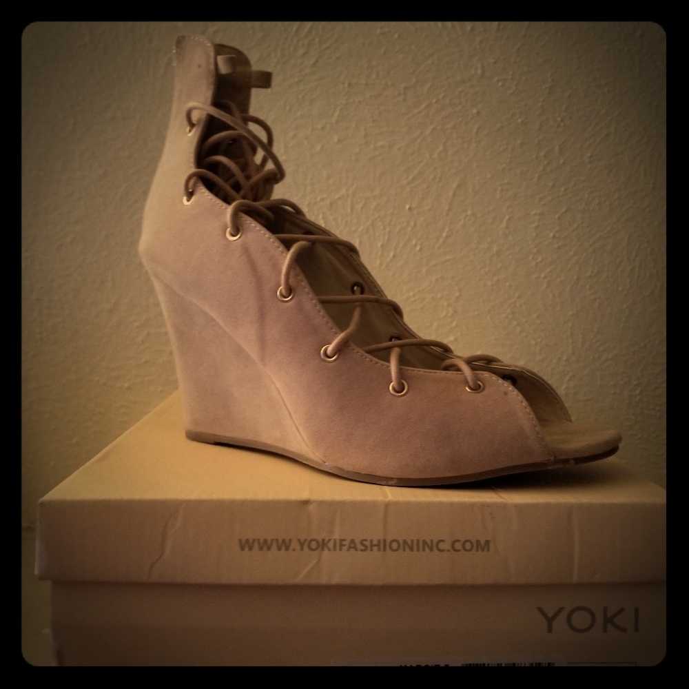 Ladies Shoes
